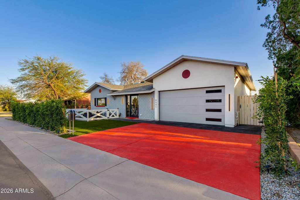 8541 E THOMAS Road, Scottsdale, AZ 85251 — photo 2