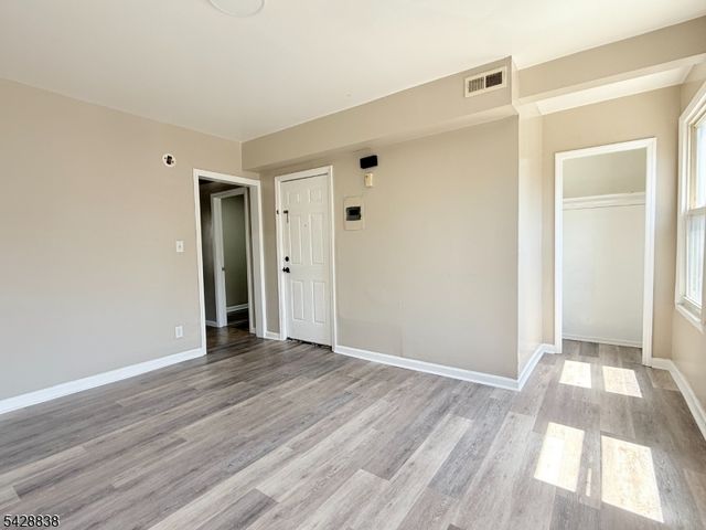 79 Godwin Ave, Paterson City, NJ 07501