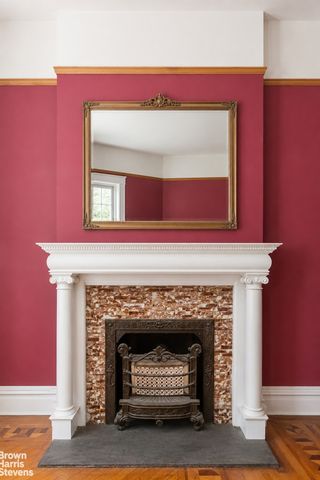 558 E 23RD Street, New York City, NY 11210