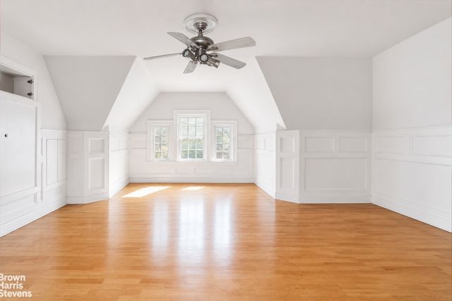 558 E 23RD Street, New York City, NY 11210