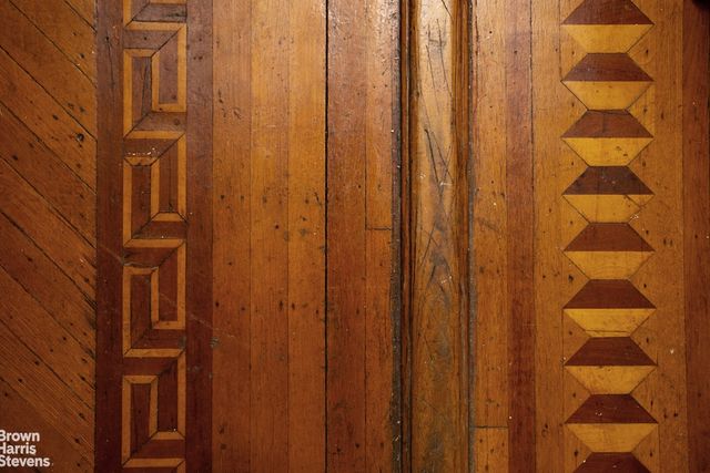 558 E 23RD Street, New York City, NY 11210