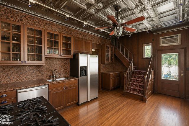 558 E 23RD Street, New York City, NY 11210