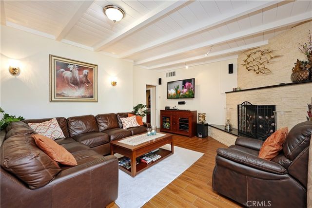 10011 Wiley Burke, Downey, CA 90240