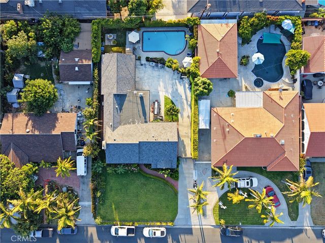 10011 Wiley Burke, Downey, CA 90240