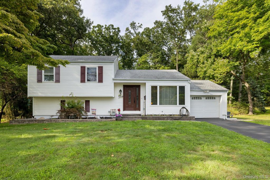 7 Windmill Lane, New City, NY 10956 — photo 4