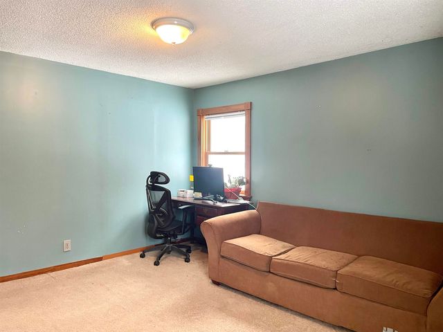 1422 Cabot Road, Woodbury, VT 05681