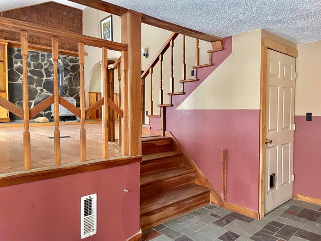 1422 Cabot Road, Woodbury, VT 05681