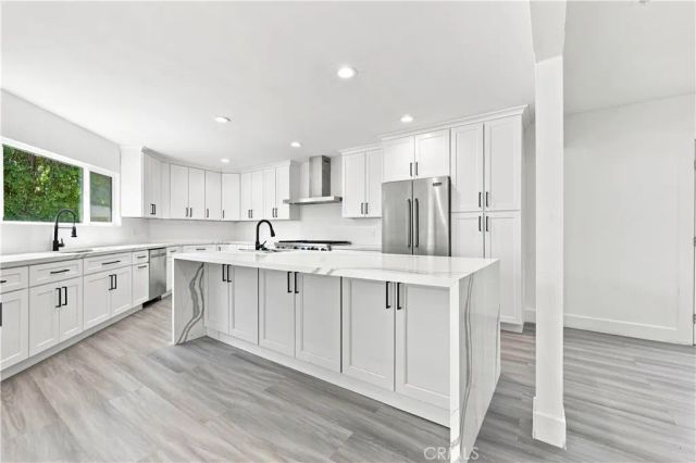 5527 Beckford Avenue, Tarzana, CA 91356
