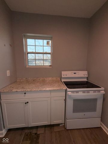 3030 E 10th Street, Indianapolis, IN 46201