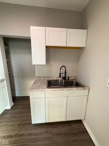 3030 E 10th Street, Indianapolis, IN 46201