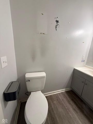 3030 E 10th Street, Indianapolis, IN 46201