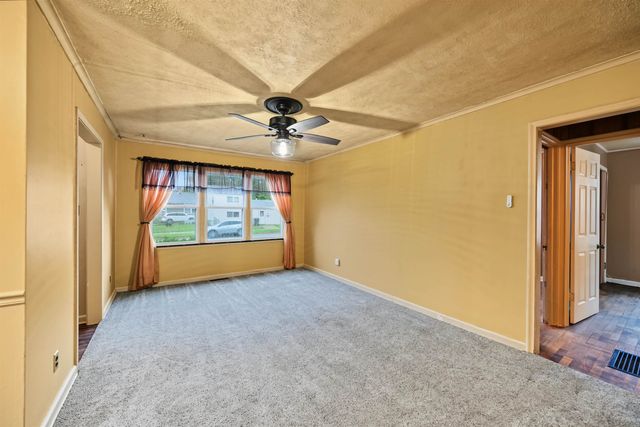 529 Franklin St., Salina, KS 67401