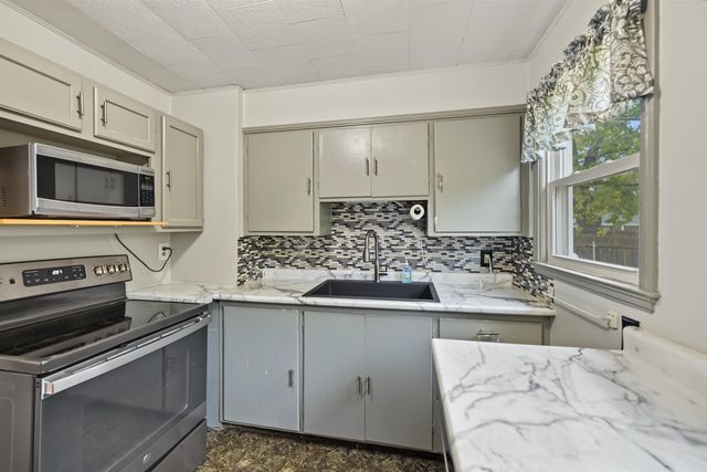529 Franklin St., Salina, KS 67401