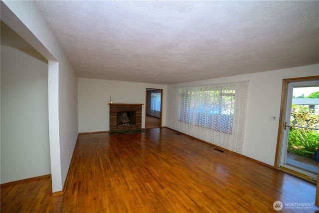5304 108th Street SW, Lakewood, WA 98499