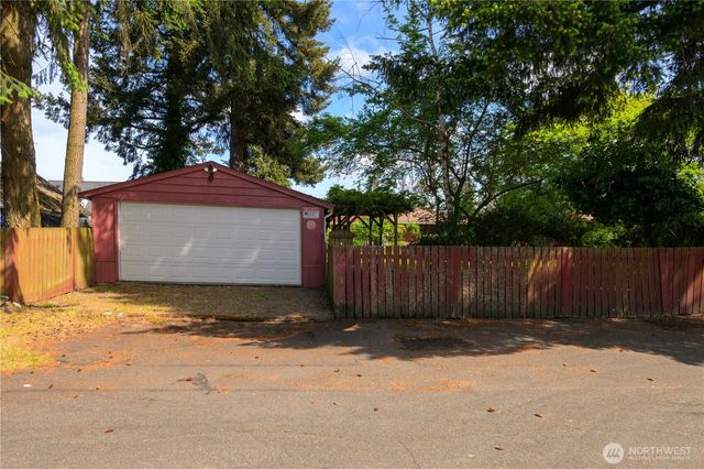 5304 108th Street SW, Lakewood, WA 98499