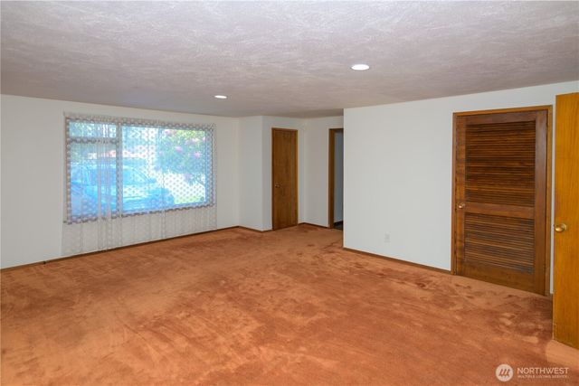 5304 108th Street SW, Lakewood, WA 98499