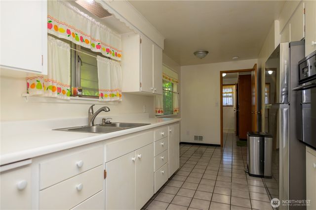 5304 108th Street SW, Lakewood, WA 98499