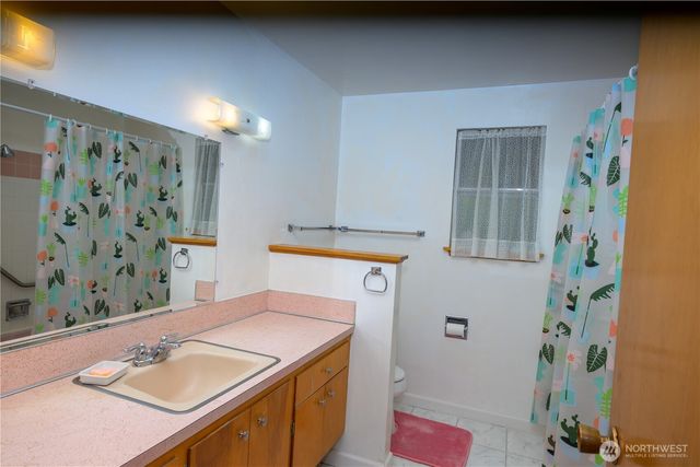 5304 108th Street SW, Lakewood, WA 98499