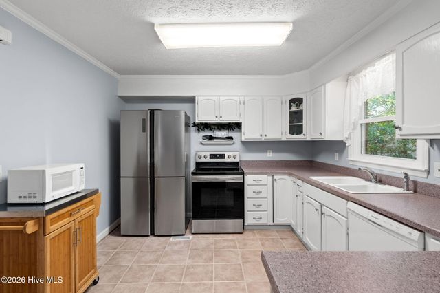 1 Golfview Court, Calabash, NC 28467