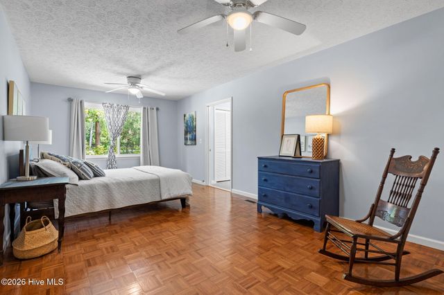 1 Golfview Court, Calabash, NC 28467