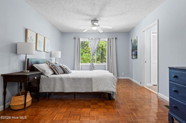 1 Golfview Court, Calabash, NC 28467