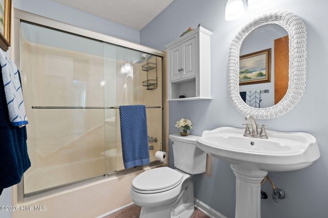 1 Golfview Court, Calabash, NC 28467