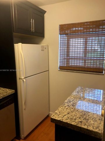 300 Gardens Dr 104, Pompano Beach, FL 33069