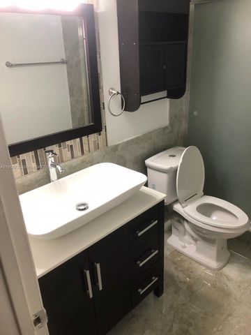 300 Gardens Dr 104, Pompano Beach, FL 33069