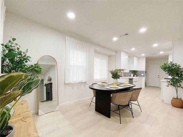 877 W Edna, Covina, CA 91722