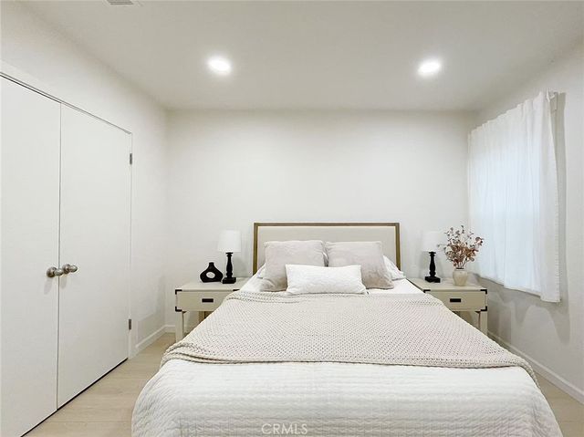 877 W Edna, Covina, CA 91722