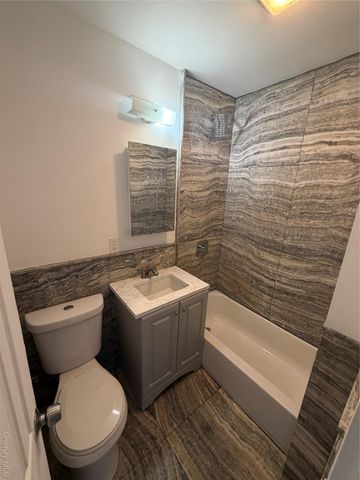 4048 Harper Avenue, Bronx, NY 10466