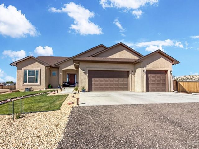 1607 W Hermosa Dr, Pueblo West, CO 81007