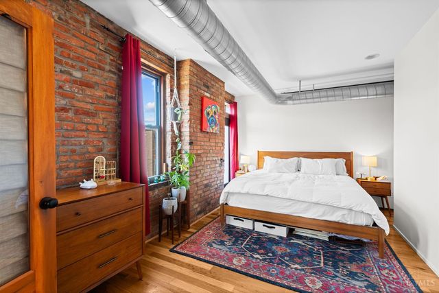 404 Reading Road, Cincinnati, OH 45202