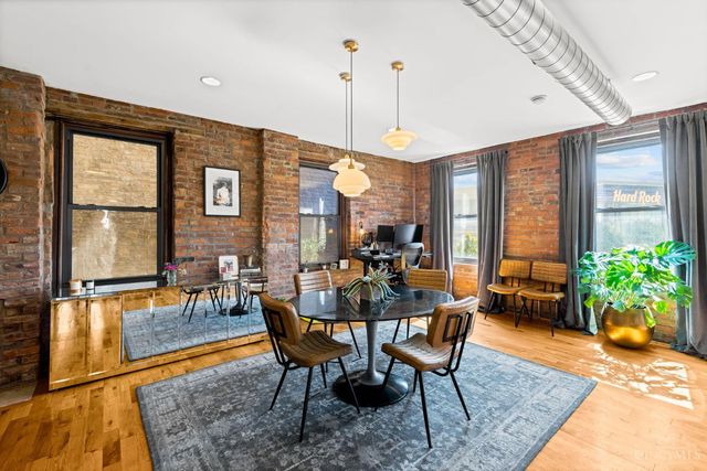 404 Reading Road, Cincinnati, OH 45202