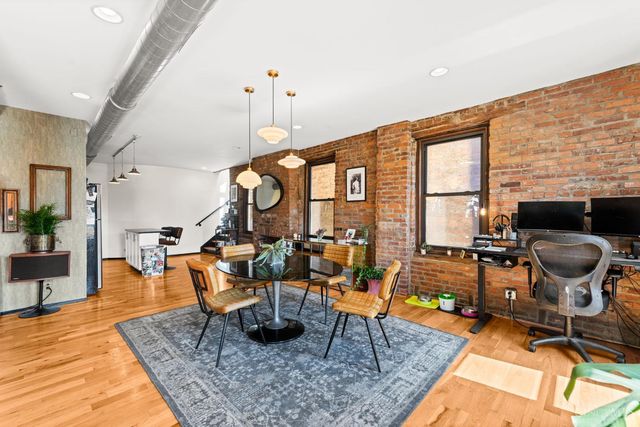 404 Reading Road, Cincinnati, OH 45202