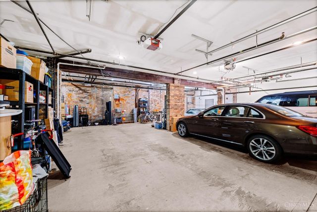 404 Reading Road, Cincinnati, OH 45202