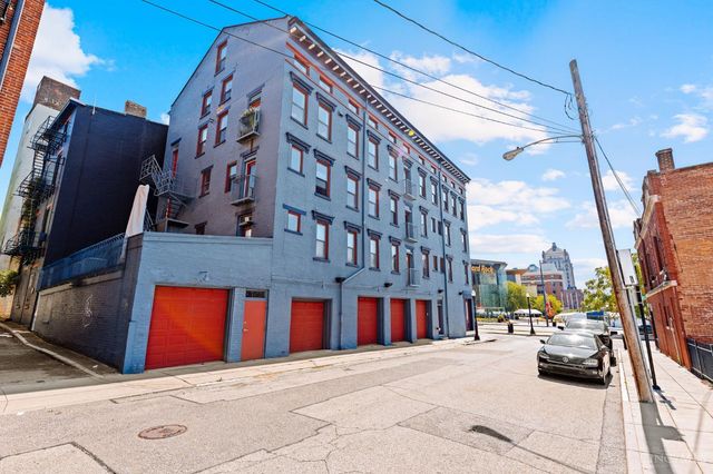 404 Reading Road, Cincinnati, OH 45202