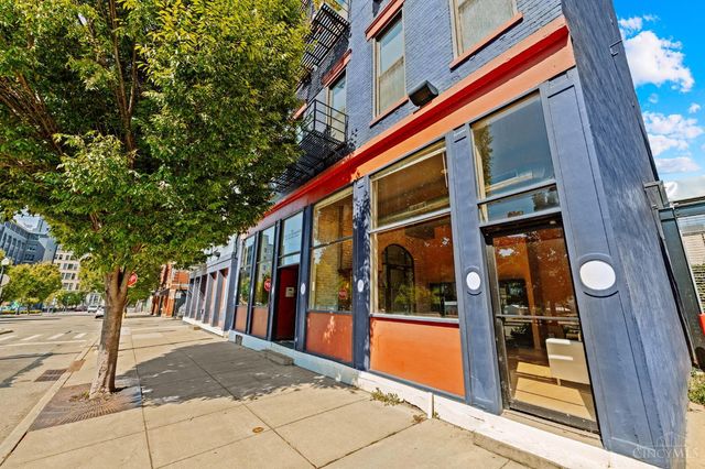 404 Reading Road, Cincinnati, OH 45202