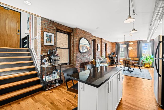 404 Reading Road, Cincinnati, OH 45202