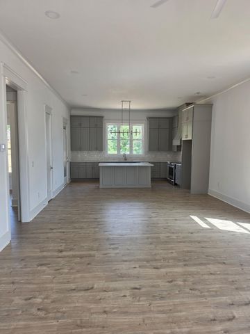 316 Thomas Road, Fort Oglethorpe, GA 30742