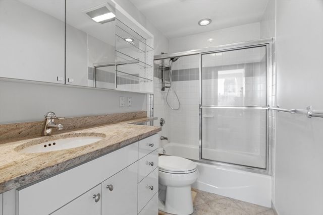 25 Marion St 46, Brookline, MA 02446