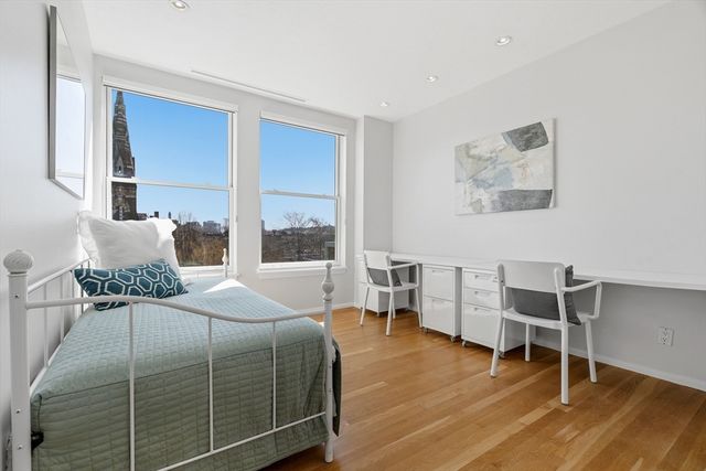 25 Marion St 46, Brookline, MA 02446