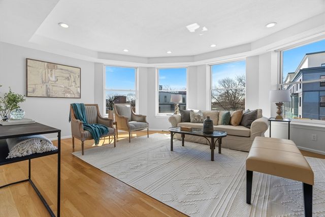 25 Marion St 46, Brookline, MA 02446