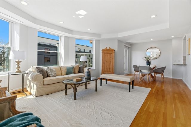 25 Marion St 46, Brookline, MA 02446