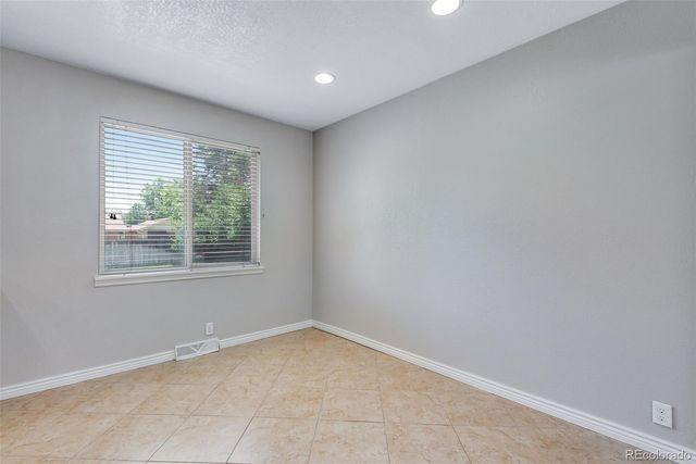 3196 W Tufts Avenue, Englewood, CO 80110