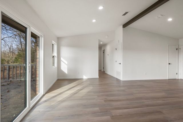 10 County Road 3357, Omaha, TX 75571