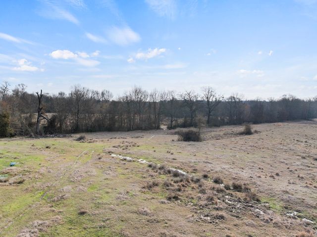 10 County Road 3357, Omaha, TX 75571