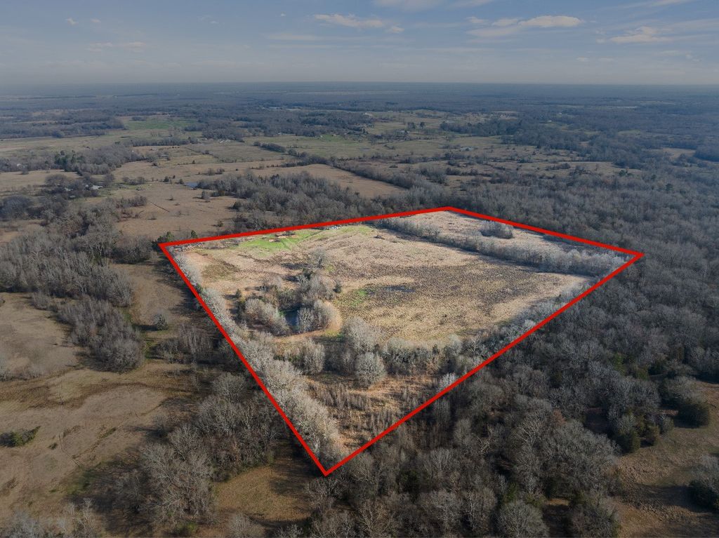 10 County Road 3357, Omaha, TX 75571