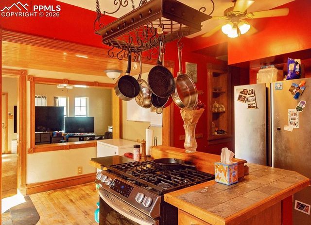 1037 Berkley Avenue, Pueblo, CO 81004