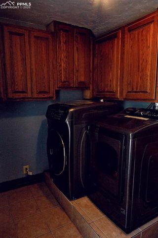 1037 Berkley Avenue, Pueblo, CO 81004